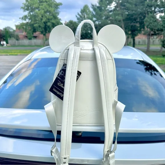 New Pearl White Mickey Mouse Signature Disney Loungefly Mini Backpack 🤍 - Picture 4 of 7